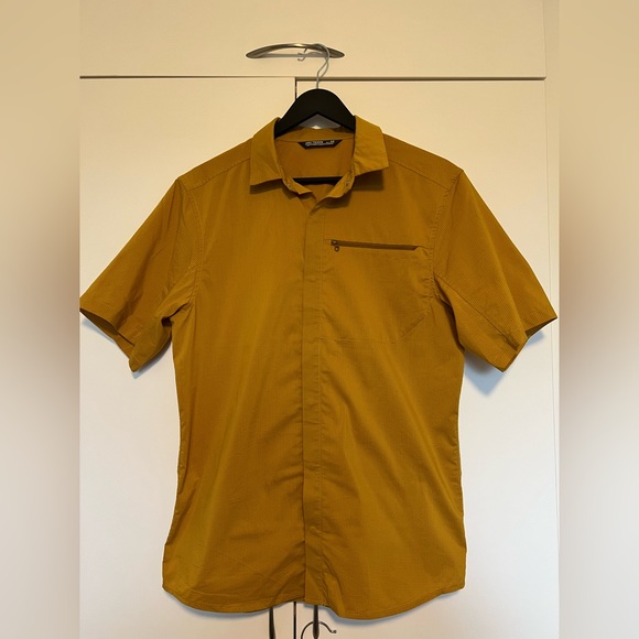 NWOT Arc'teryx Kaslo S/S Button Up size Small - Picture 2 of 4